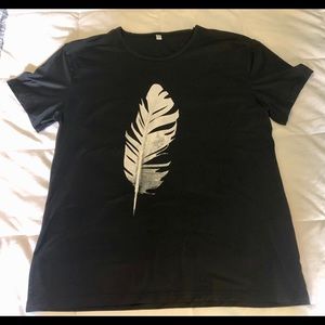 Short sleeve feather t shirt